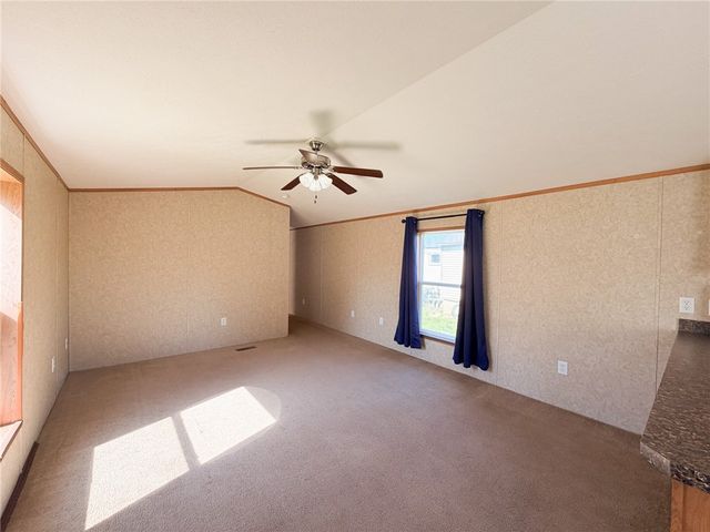 422 Magnolia St, Freedom, PA 15074