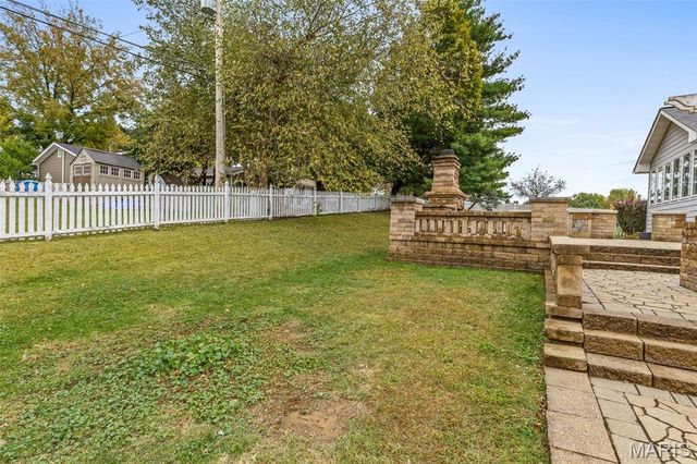 4 Lewis and Clark Court, St Charles, MO 63301