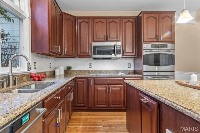 4 Lewis and Clark Court, St Charles, MO 63301