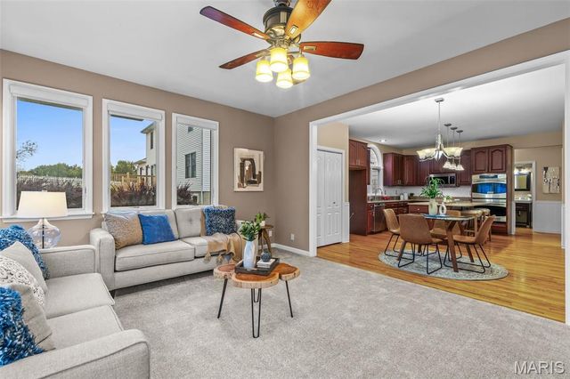 4 Lewis and Clark Court, St Charles, MO 63301