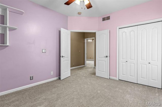 4 Lewis and Clark Court, St Charles, MO 63301