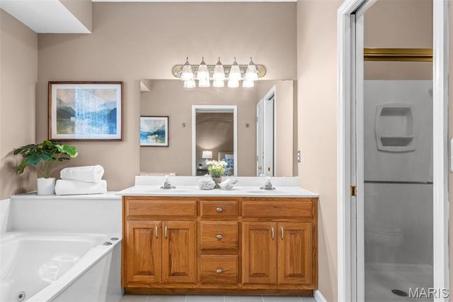 4 Lewis and Clark Court, St Charles, MO 63301