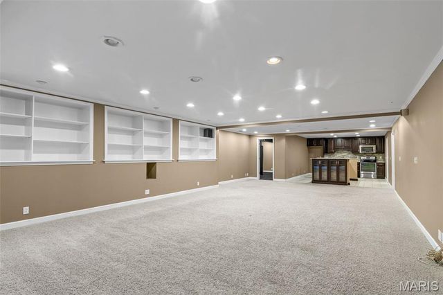 4 Lewis and Clark Court, St Charles, MO 63301