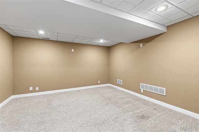 4 Lewis and Clark Court, St Charles, MO 63301