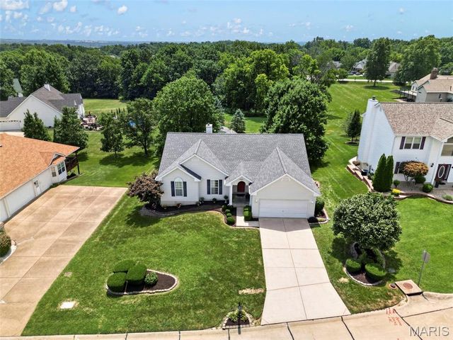 4031 Kim Kelly Drive, St Charles, MO 63304