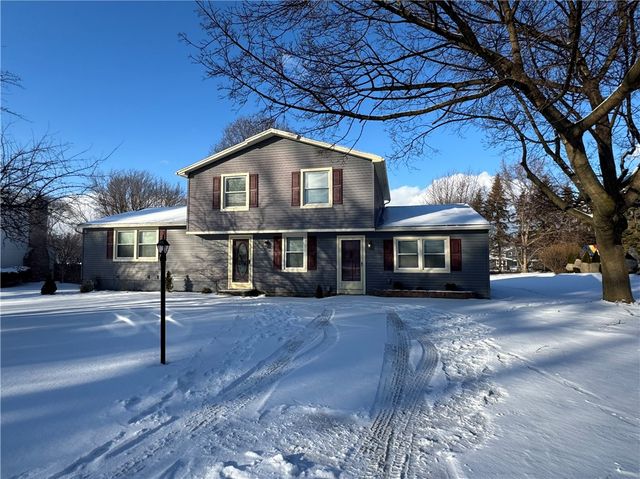 636 Embury Road, Penfield, NY 14625