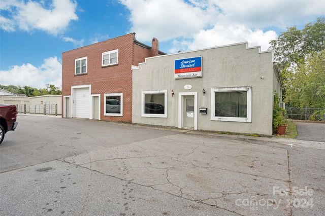 6 Sanderson Street, Hayesville, NC 28904