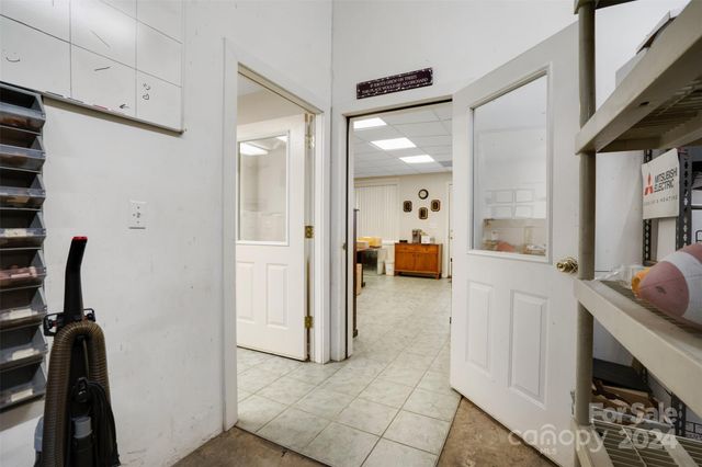 6 Sanderson Street, Hayesville, NC 28904