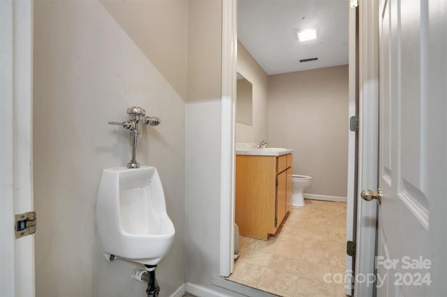 6 Sanderson Street, Hayesville, NC 28904