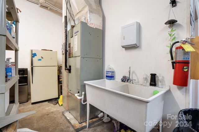 6 Sanderson Street, Hayesville, NC 28904