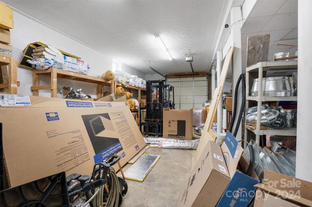 6 Sanderson Street, Hayesville, NC 28904