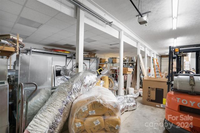 6 Sanderson Street, Hayesville, NC 28904