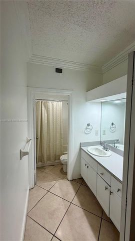 1559 Michigan Ave 305, Miami Beach, FL 33139