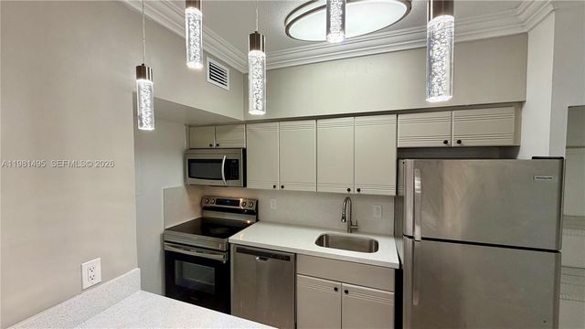 1559 Michigan Ave 305, Miami Beach, FL 33139