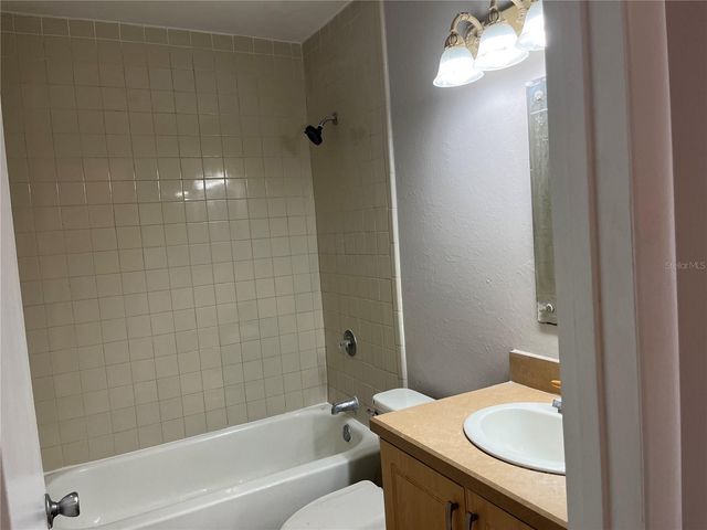 6142 PEREGRINE AVENUE 13D, Orlando, FL 32819