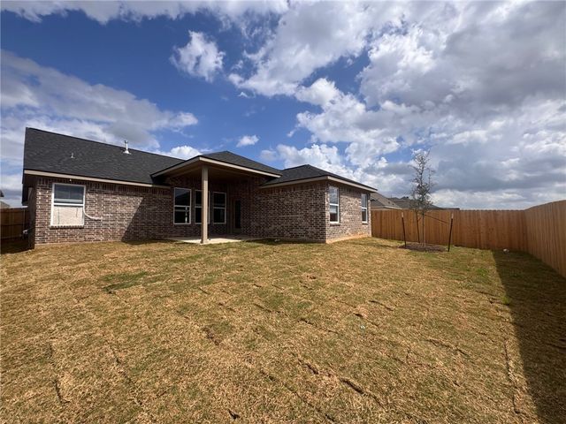 6110 Pocono Drive, College Station, TX 77845
