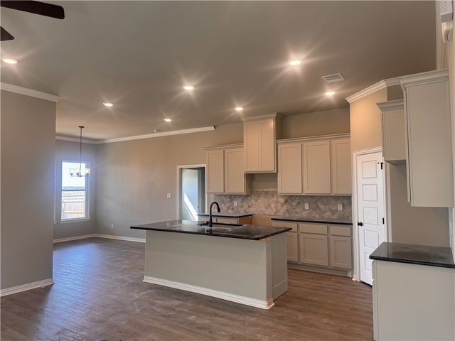 6110 Pocono Drive, College Station, TX 77845