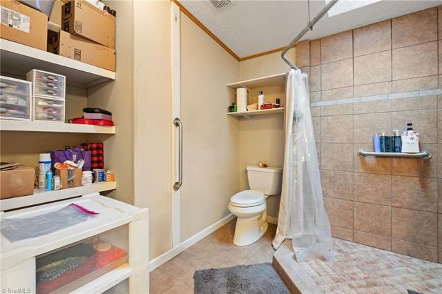 5519 Bridgeway Drive, Greensboro, NC 27406