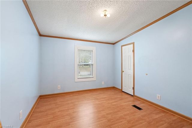 5519 Bridgeway Drive, Greensboro, NC 27406