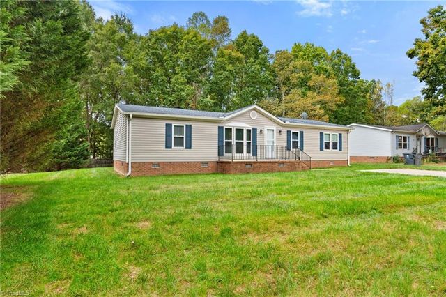 5519 Bridgeway Drive, Greensboro, NC 27406