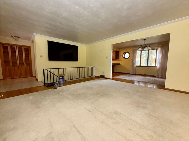 759 Main St, Manor Twp, PA 16226