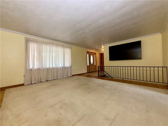 759 Main St, Manor Twp, PA 16226