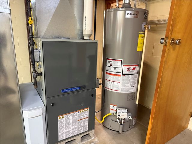 759 Main St, Manor Twp, PA 16226