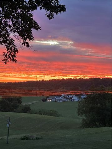 759 Main St, Manor Twp, PA 16226