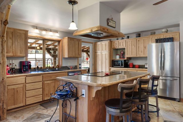 16111 Lava Drive, La Pine, OR 97739