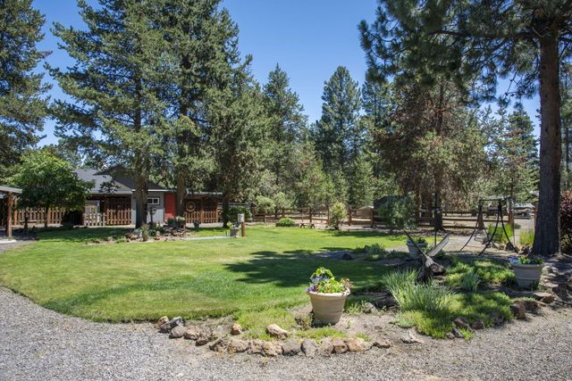16111 Lava Drive, La Pine, OR 97739