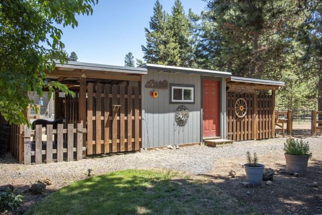16111 Lava Drive, La Pine, OR 97739
