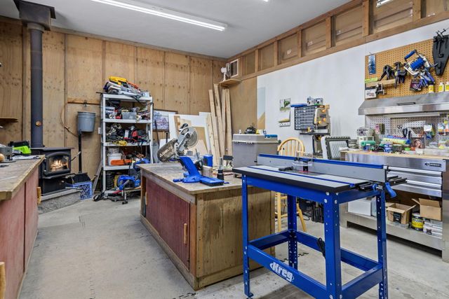 16111 Lava Drive, La Pine, OR 97739