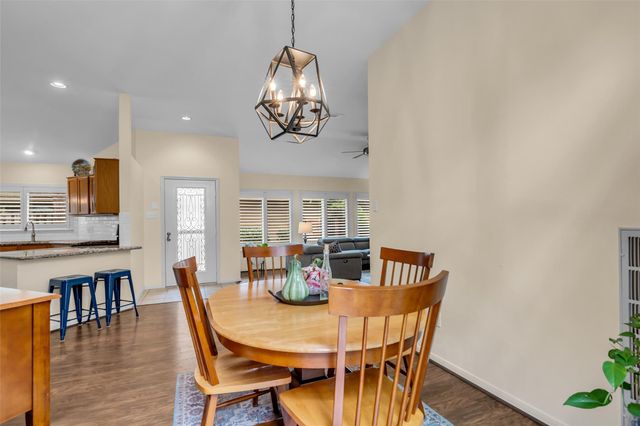 61 N Rushwing Circle, The Woodlands, TX 77381