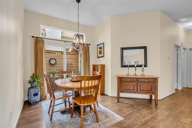 61 N Rushwing Circle, The Woodlands, TX 77381