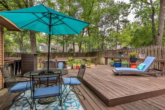 61 N Rushwing Circle, The Woodlands, TX 77381