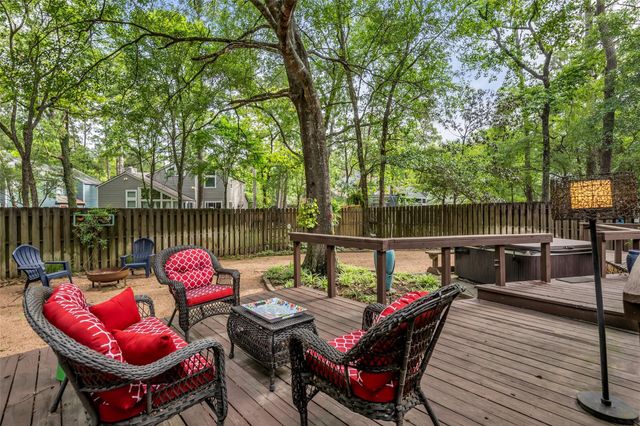 61 N Rushwing Circle, The Woodlands, TX 77381