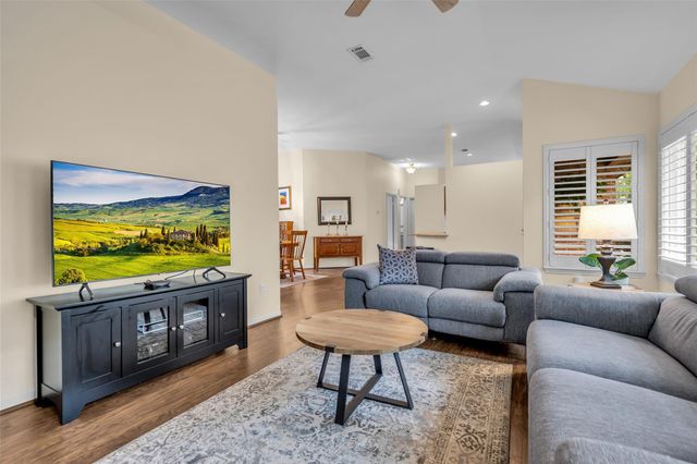 61 N Rushwing Circle, The Woodlands, TX 77381