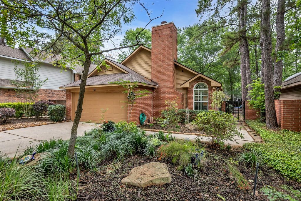 61 N Rushwing Circle, The Woodlands, TX 77381