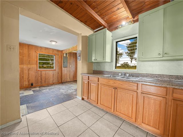 657 N Hollandtown Road, Wauchula, FL 33873