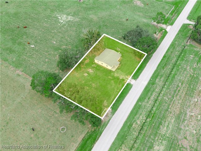 657 N Hollandtown Road, Wauchula, FL 33873