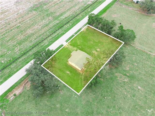 657 N Hollandtown Road, Wauchula, FL 33873