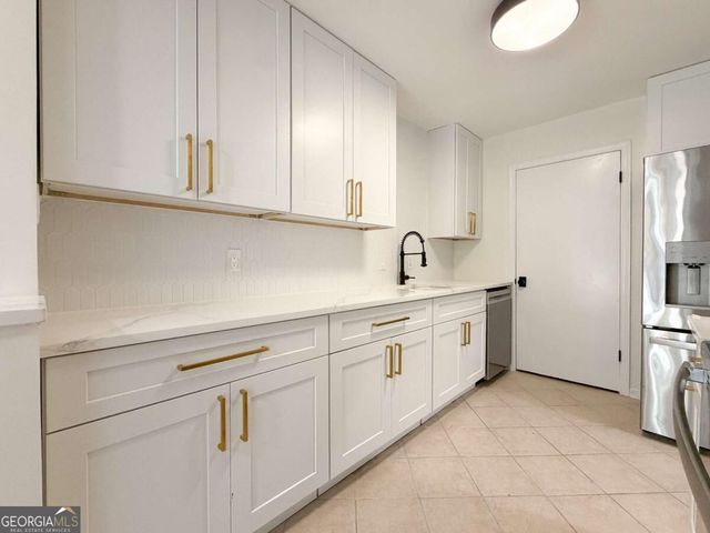 2782 Farmstead Road SE, Smyrna, GA 30080