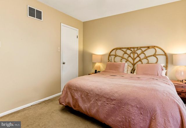 48 FOREST CT, Mantua, NJ 08051