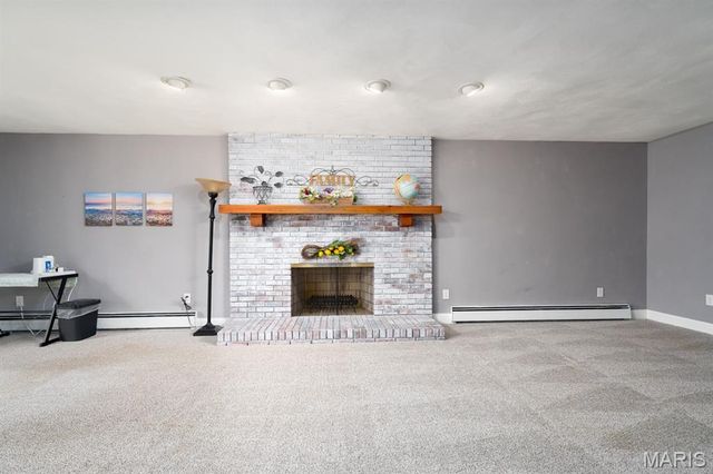 18 Powder Creek Drive, Belleville, IL 62223