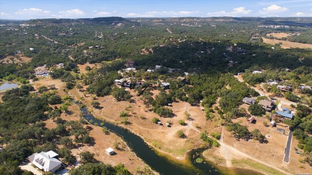 627 Spanish Oak Esplanade, Canyon Lake, TX 78133