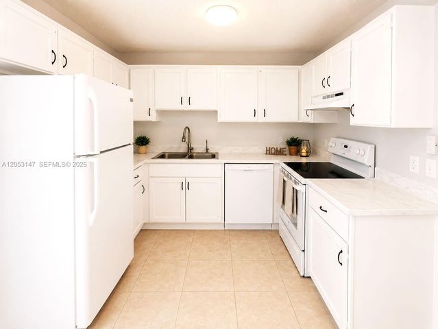 96 SE Norfolk Boulevard, Stuart, FL 34997