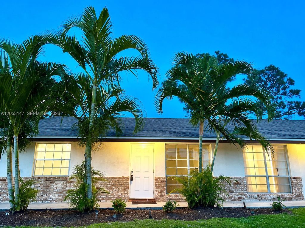96 SE Norfolk Boulevard, Stuart, FL 34997