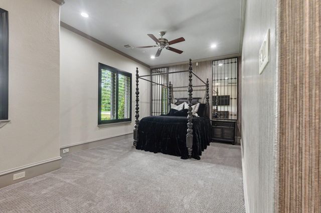 6912 Lone Star Court, Montgomery, TX 77316