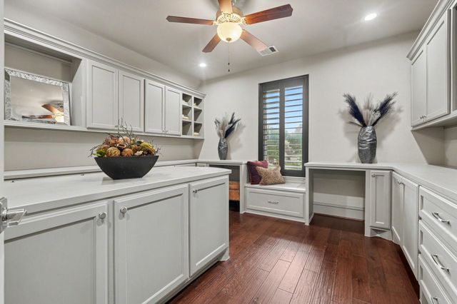 6912 Lone Star Court, Montgomery, TX 77316