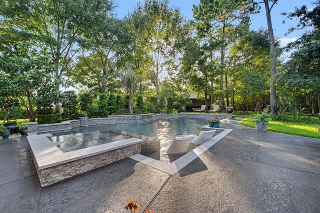 6912 Lone Star Court, Montgomery, TX 77316